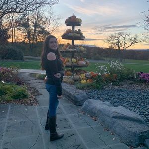 Meet your Posher, Sarah